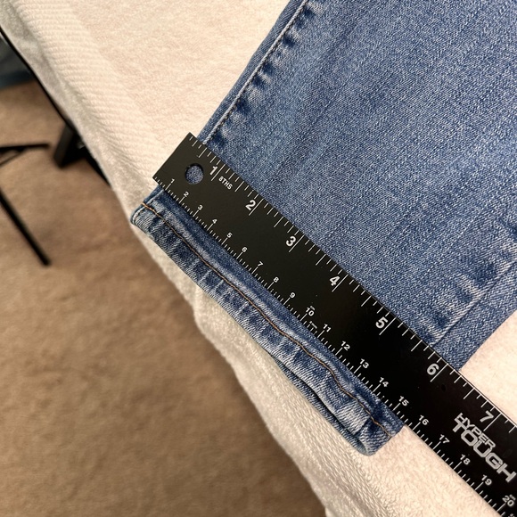 Gently Used Talbots Flawless High Waist Straight Leg 8P Jeans - Picture 6 of 6